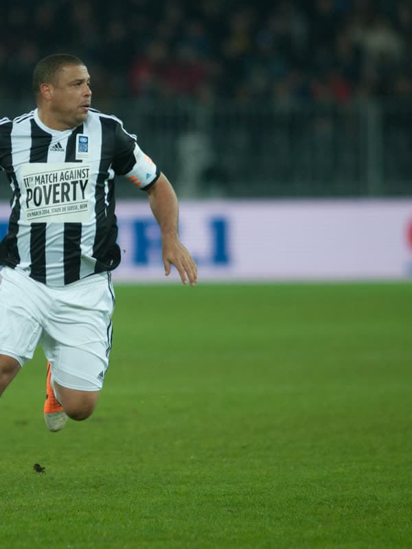 R9